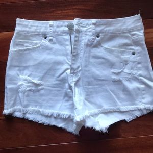 Distressed high waisted shorts